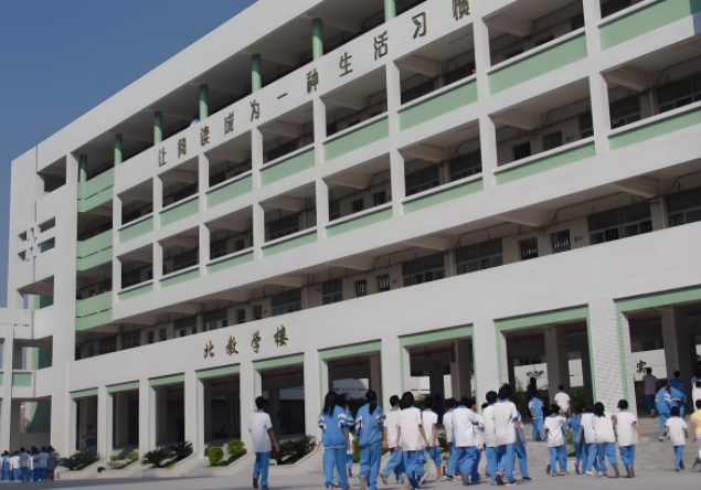 折射的正是教育开展的厚度也是对大力开展教育事业不变的初心 折射的正是教育开展的厚度也是对大力开展教育事业不变的初心